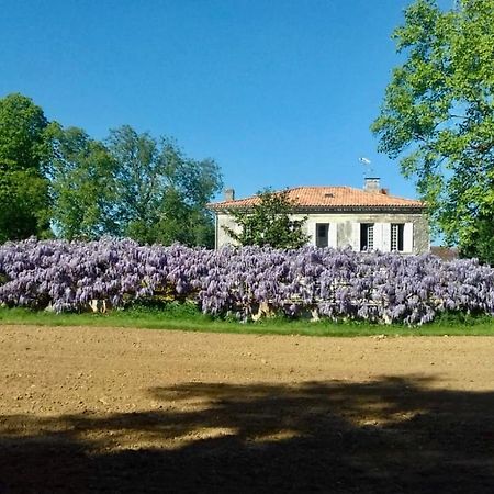 Chez Savary Varzay エクステリア 写真